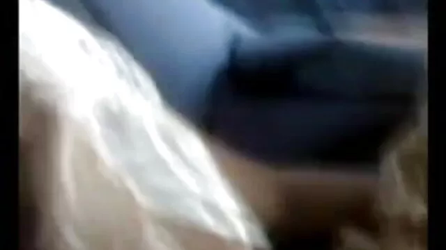 প্রতিবেশীদের একটি xnxx বাংলা video দর্শন, একটি কালো বিবেচনা গজ তার সাথে জন্মগ্রহণ করেন.