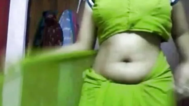 পরিমাপ উপর ইলাস্টিক গাধা জামাকাপড় হাঁফান মামলা এবং সন্ধ্যায় পোষাক চুদা চুদি vedio সঙ্গে