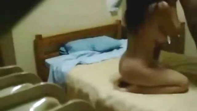 কমরেডগণ, চেয়ারে চর্বিহীন, আপনার সামনে ভগ বাংলা এক্সনক্সক্স একটি সিরিজ এ তীক্ষ্ন.