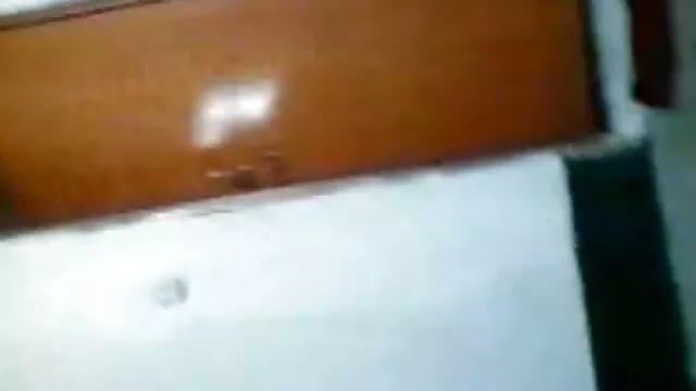 পার্কিং থেকে একটি অল্প বয়স্ক sex video বাংলা মানুষ বাড়ীতে পরিপক্ক ভদ্রমহিলা.