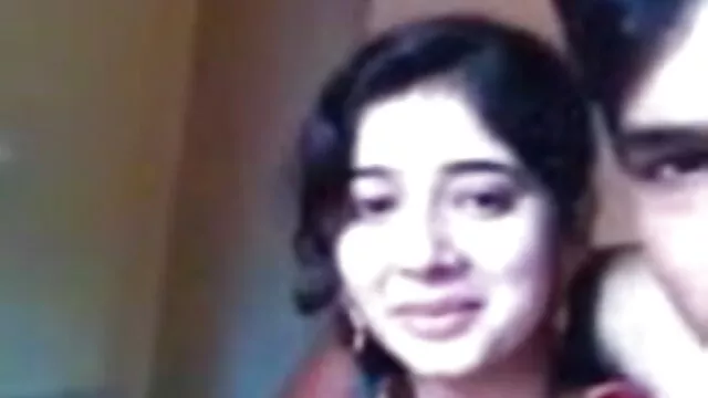 সুন্দরী ছোট ছেলেদের সেক্স ভিডিও বালিকা