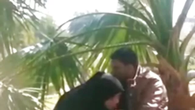 সঙ্গে একটি সরু বাংলা video xxx com চিত্র এবং হস্তমৈথুন তলায় অনুভূত টুপি, এবি