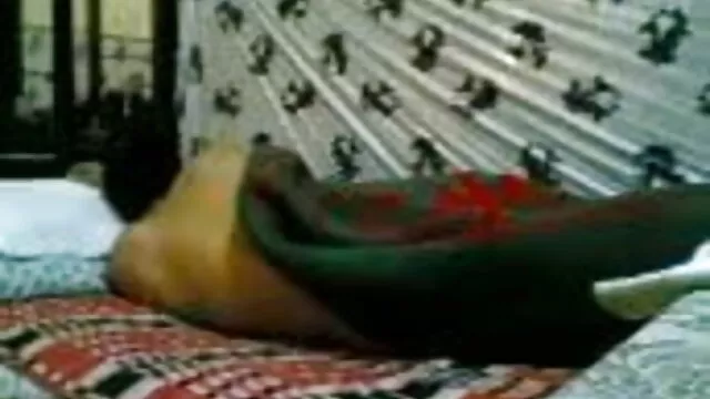 বাঁড়ার বাংলা কথা বলা xxx video রস খাবার