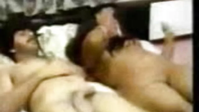 পুলে একটি পতিতা আঘাত এবং বাংলা sex xxx তার মুখ পেস্ট.