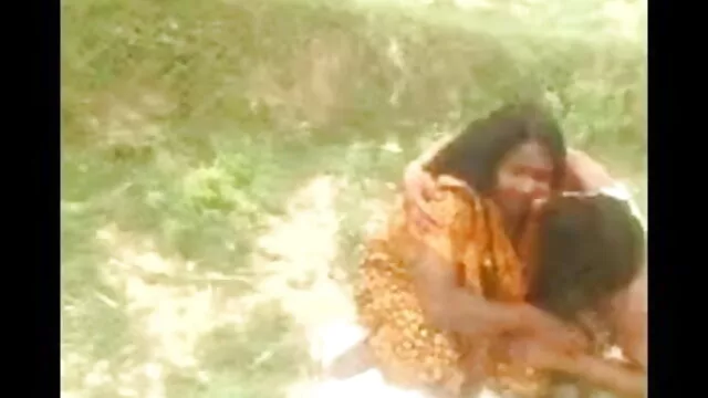 তিনে বাংলা ভিডিও সেক্স ডাউনলোড মিলে, সুন্দরি সেক্সি মহিলার