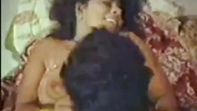 এক বাংলা video xxx com মহিলা বহু পুরুষ, বহু পুরুষের এক নারির